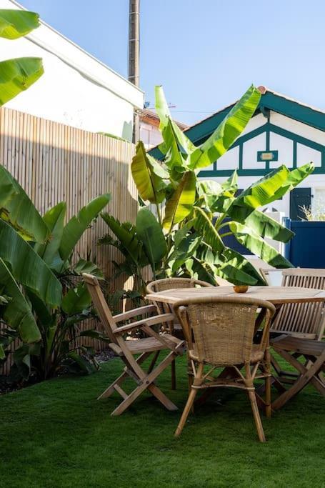 Beautiful Beach House In Front Of The Ocean Biarritz Exterior foto